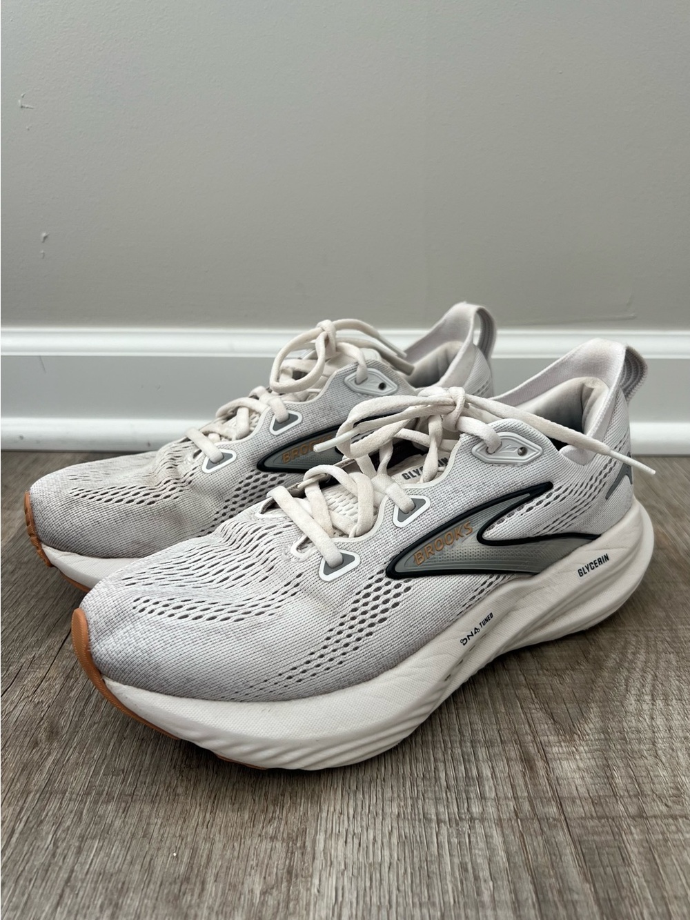 Brooks Glycerin 22 Women’s Running Shoes